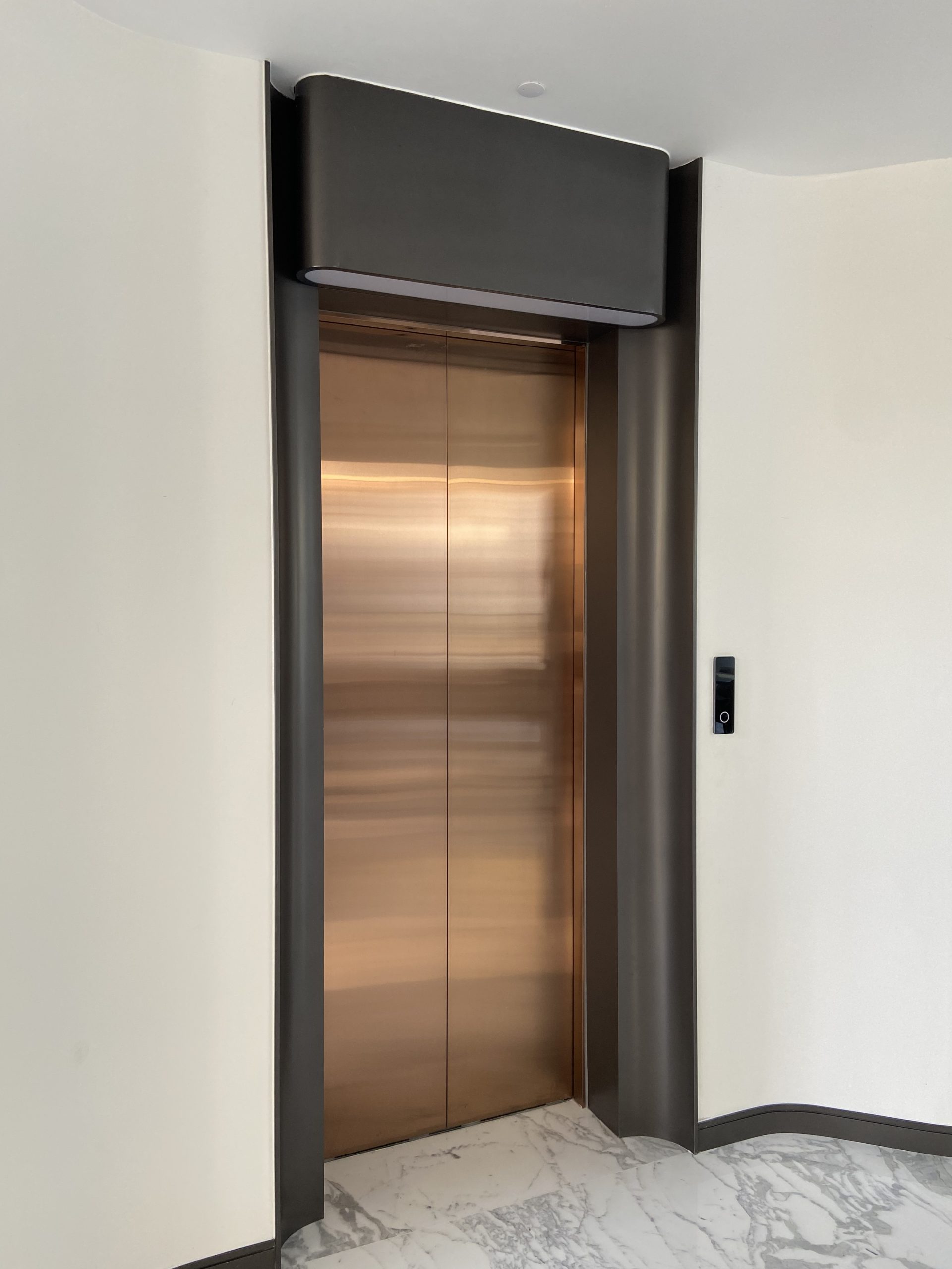 浙江杭州封闭电梯